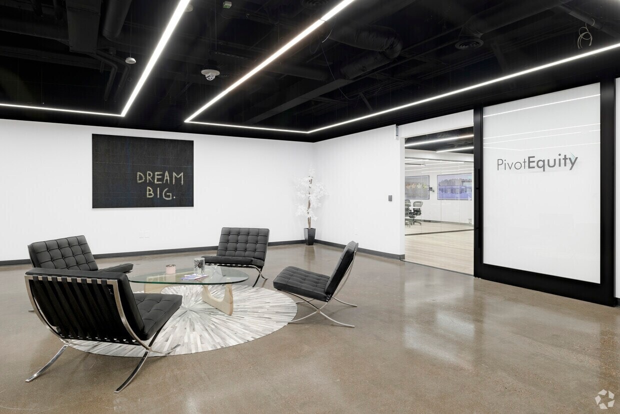 200 E Van Buren St, Phoenix, AZ à louer Photo intérieure– Image 1 sur 4