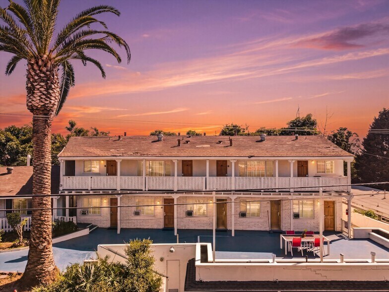 135 Avenida Algodon, San Clemente, CA à vendre - Photo de l’immeuble – Image 2 sur 32