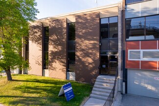 Plus de détails pour 1721 10th Ave SW, Calgary, AB - Bureau à vendre