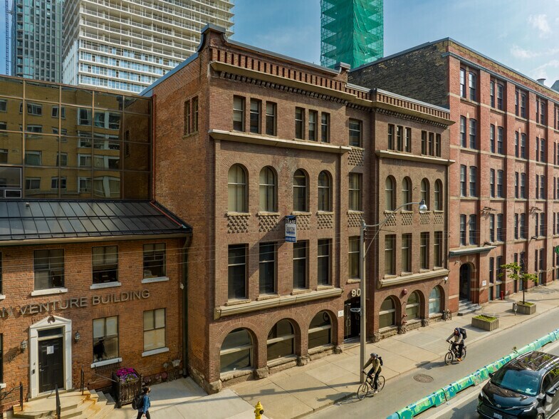 90 Richmond St E, Toronto, ON à louer - Photo principale – Image 1 sur 4