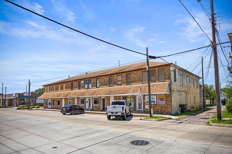 1915 45th St, Galveston, TX à vendre - Photo de l’immeuble – Image 2 sur 18