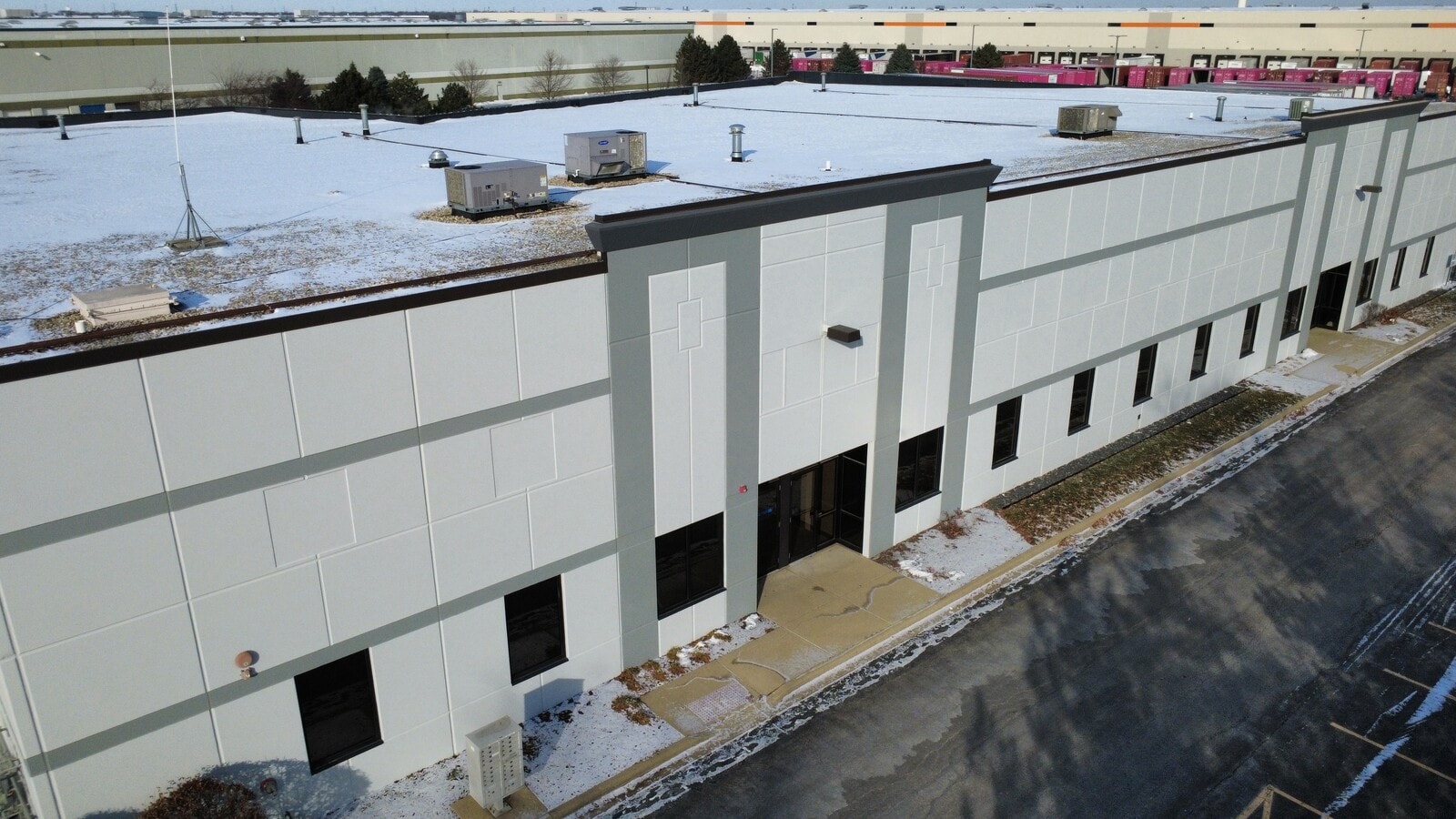 1601-1627 Rock Creek Blvd, Joliet, IL 60431 - Lot 1605 -  - Photo intérieure - Image 1 of 10