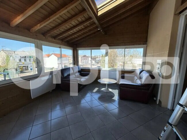 Plus de détails pour Bureau à louer