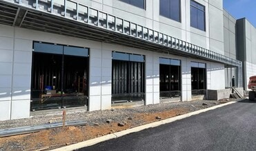 Silver Spring Route 11-Building 1, Mechanicsburg, PA à louer Photo intérieure– Image 2 sur 3