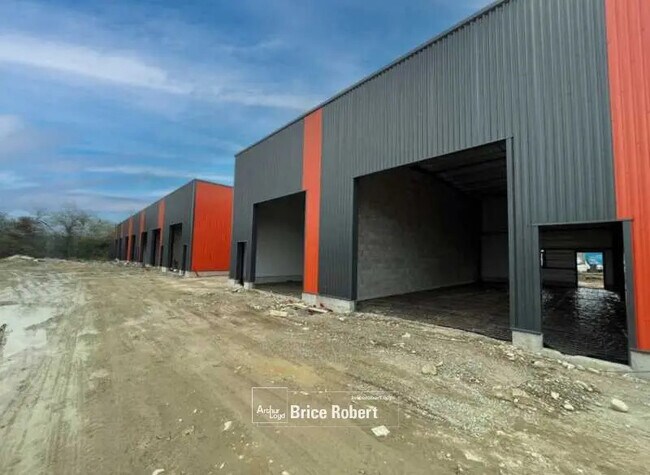 Plus de détails pour 30 A Rue Du Claret, Charvieu-Chavagneux - Local d’activités à vendre