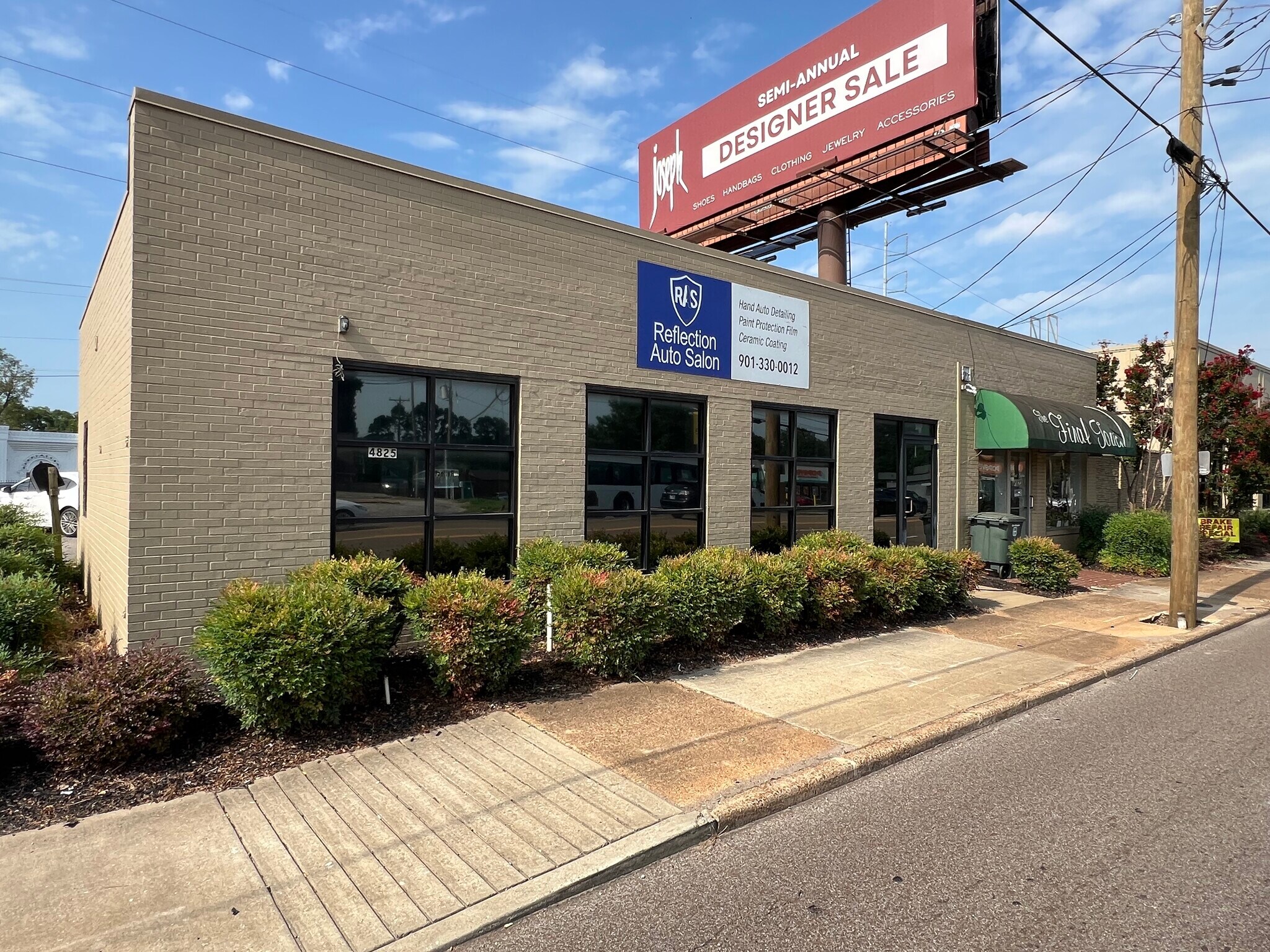 4825 Poplar Ave, Memphis, TN à vendre Photo de l’immeuble– Image 1 sur 3