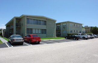 Plus de détails pour 1025-1029 94th St, Miami Beach, FL - Logement à vendre