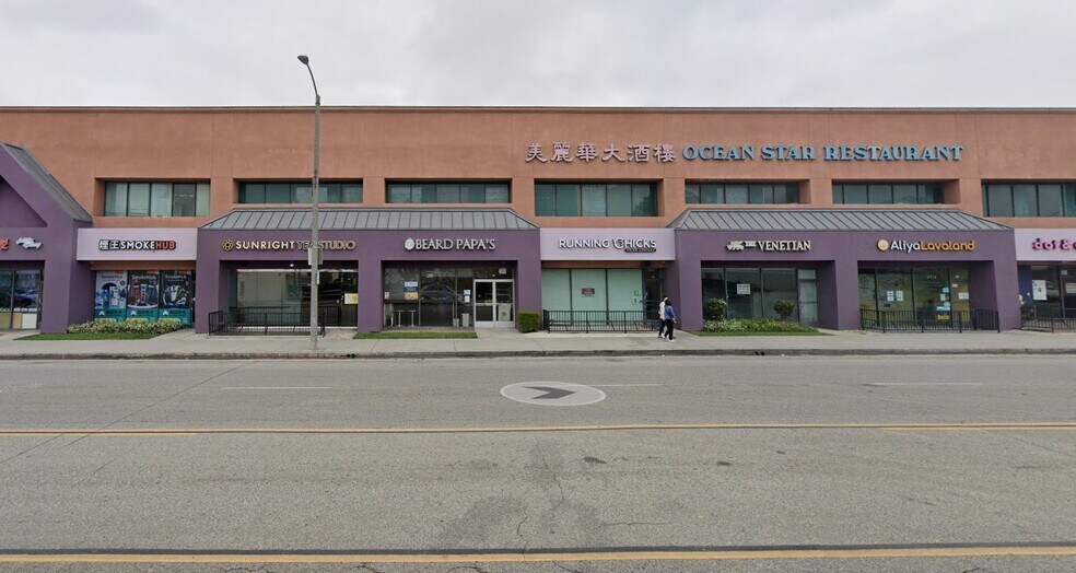 141-145 N Atlantic Blvd, Monterey Park, CA à louer - Photo de l’immeuble – Image 2 sur 13