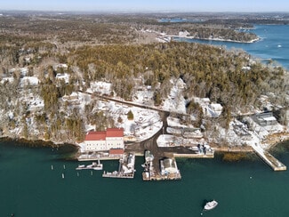 Plus de détails pour 6 Boatyard Rd, Tenants Harbor, ME - Spécialisé à vendre
