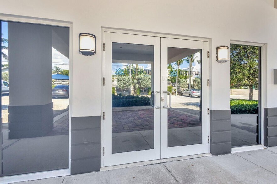 402 SE 6th Ave, Delray Beach, FL à vendre - Photo de l’immeuble – Image 3 sur 40