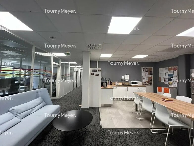 Bureau dans Toulouse à louer - Photo de l’immeuble – Image 3 sur 10