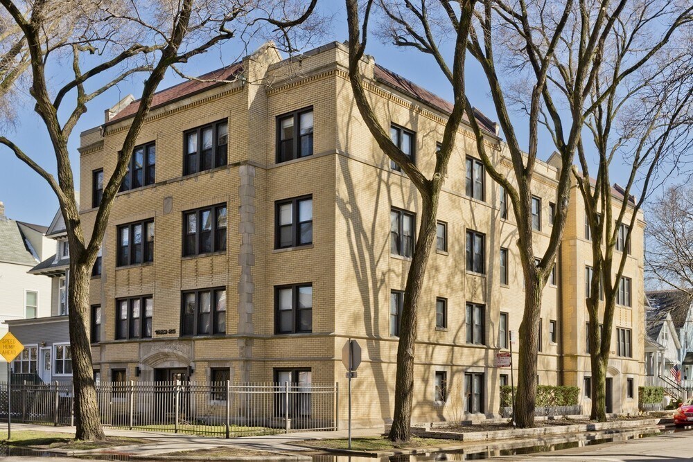 3751 N Marshfield Ave, Chicago, IL à vendre Photo principale– Image 1 sur 35