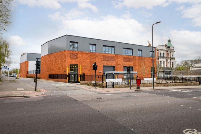 Plus de détails pour 146-156 Brixton Hl, Londres - Industriel/Logistique à louer