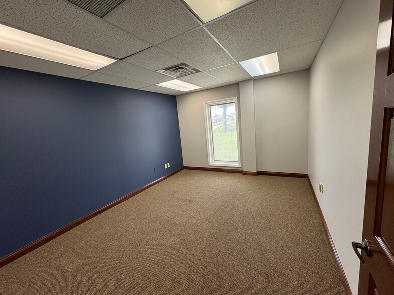 808 Ley Rd, Fort Wayne, IN à louer - Photo de l’immeuble – Image 2 sur 13