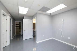 6771 Whitfield Industrial Ave, Sarasota, FL à louer Photo intérieure– Image 2 sur 12