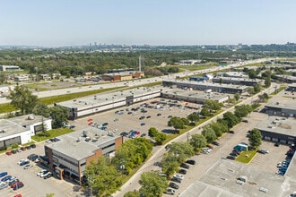 1400 Av St-Jean-Baptiste, Québec, QC - Vue aérienne  vue de carte