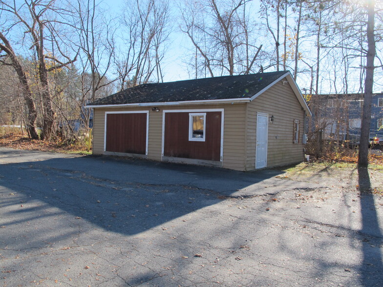 18 Lithgow Street, Winslow, ME à louer - Photo de l’immeuble – Image 3 sur 4