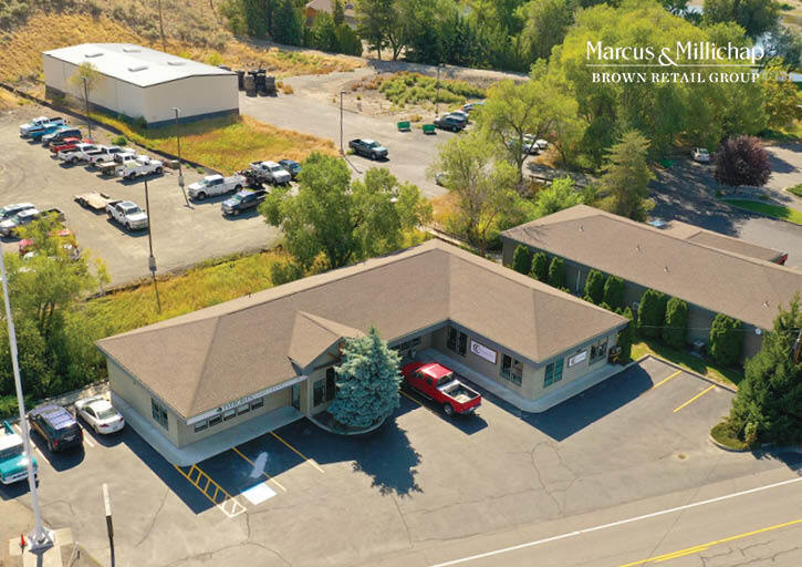 717 Okoma Dr, Omak, WA à vendre Photo principale– Image 1 sur 2