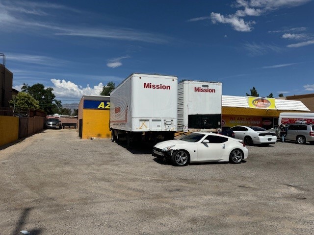 2167 N Decatur Blvd, Las Vegas, NV à vendre - Photo de l’immeuble – Image 2 sur 15