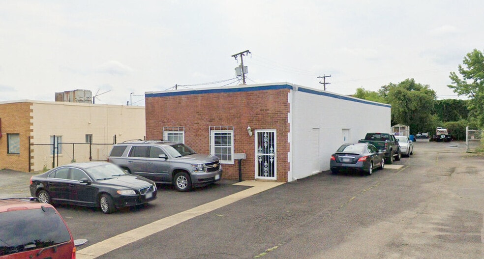 5321 Distributor Dr, Richmond, VA à vendre - Photo principale – Image 1 sur 3