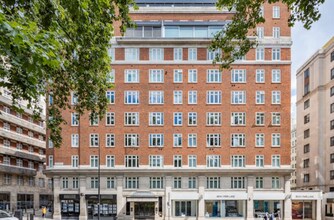 55 Park Ln, Londres à louer Photo de l’immeuble– Image 2 sur 16