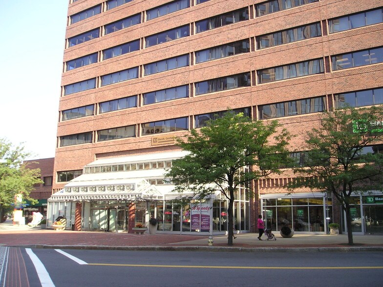 1441 Main St, Springfield, MA à louer - Photo de l’immeuble – Image 3 sur 12