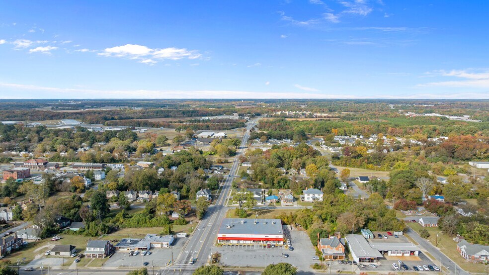 301-303 N George St, Goldsboro, NC à louer - Photo de l’immeuble – Image 2 sur 23