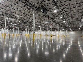 12900 W Airport Blvd, Sugar Land, TX à louer Photo intérieure– Image 1 sur 6