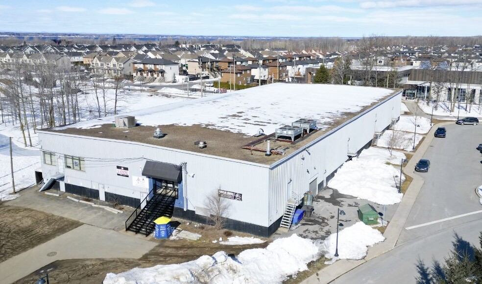 1555 Rue Des Saules, Contrecoeur, QC à vendre - Photo principale – Image 1 sur 2