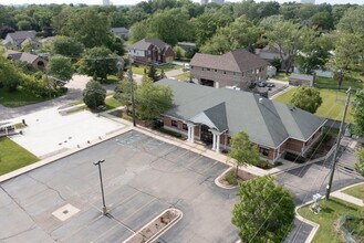 415 E Maple Rd, Troy, MI - VUE AÉRIENNE  vue de carte - Image1