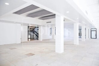 8-10 Rue Jobbé Duval, Paris à louer Photo de l’immeuble– Image 2 sur 16