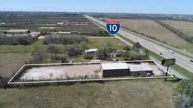 7108 East Fwy, Baytown, TX à louer Photo intérieure– Image 2 sur 3