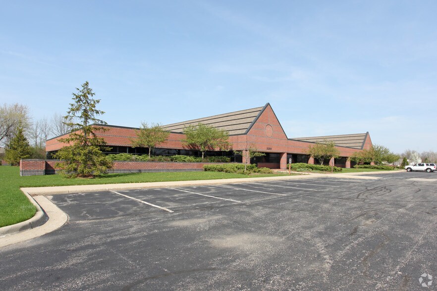 3200 Eagle Park Dr NE, Grand Rapids, MI à vendre - Photo principale – Image 1 sur 4
