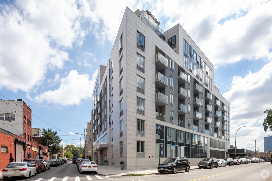 31-57 Vernon Blvd, Long Island, Long Island City, NY à louer - Photo principale – Image 2 sur 4
