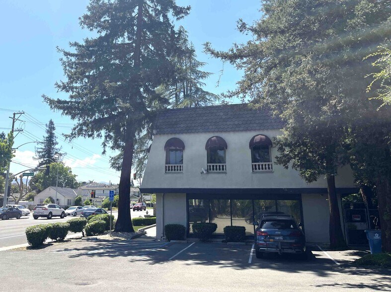 2787 Moorpark Ave, San Jose, CA à vendre - Photo de l’immeuble – Image 2 sur 14