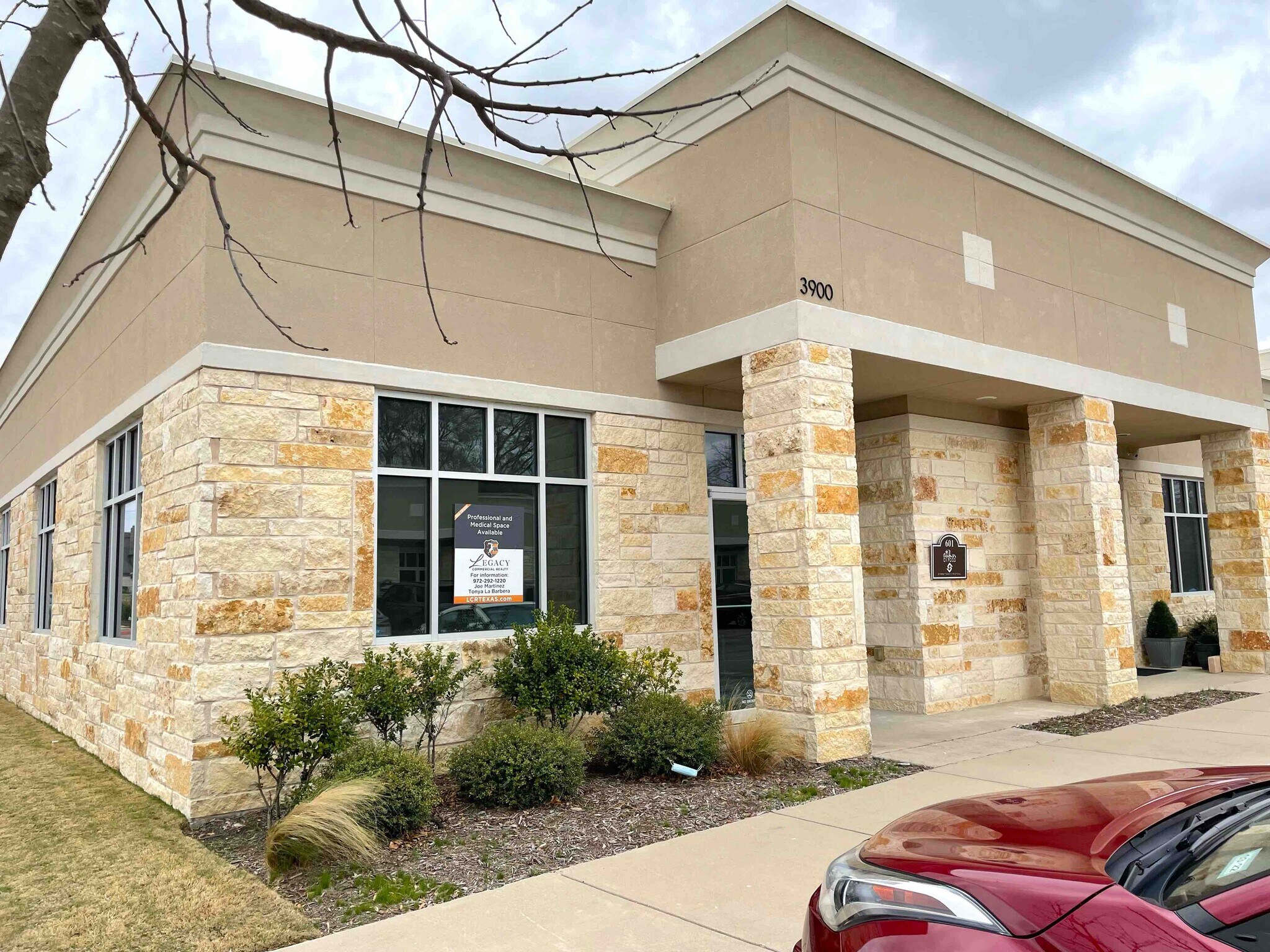 3900 S Stonebridge Dr, McKinney, TX à louer Photo de l’immeuble– Image 1 sur 4