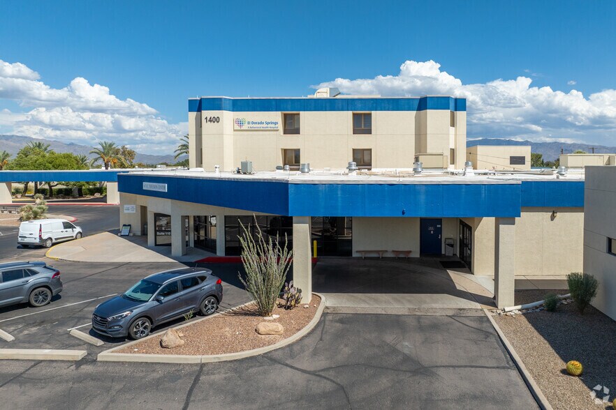 1400 N Wilmot Rd, Tucson, AZ à louer - Photo de l’immeuble – Image 2 sur 15