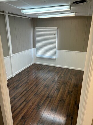 Plus de détails pour 4877 N Graytown Rd, Converse, TX - Bureau à louer