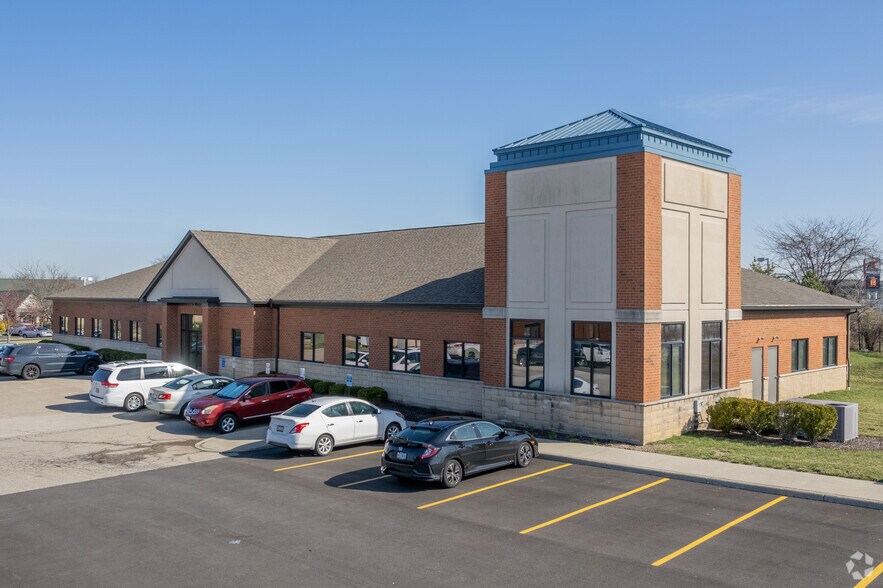 7592 Tylers Place Blvd, West Chester, OH à vendre - Photo principale – Image 1 sur 4
