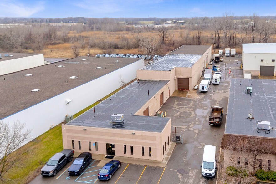 25445 Brest Rd, Taylor, MI à vendre - Photo de l’immeuble – Image 2 sur 5