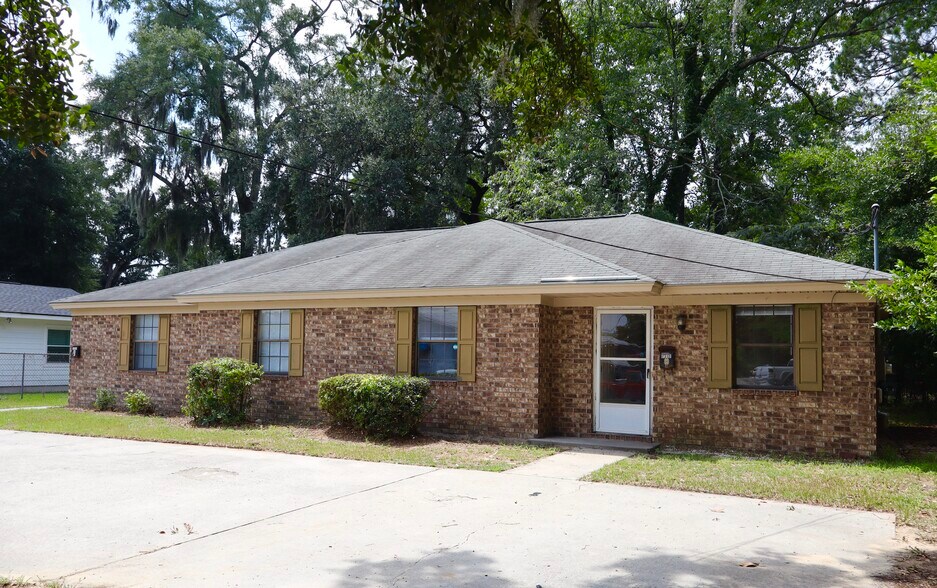 1311 E 67th St, Savannah, GA à vendre - Photo de l’immeuble – Image 3 sur 10