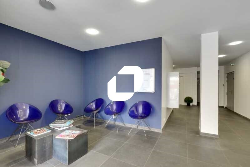 Bureau dans Courbevoie à louer - Hall d’entrée – Image 2 sur 12