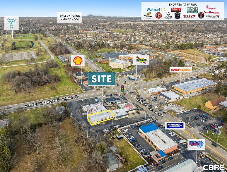 10703 W Pleasant Valley Rd, Parma, OH à louer - Photo de l’immeuble – Image 2 sur 29