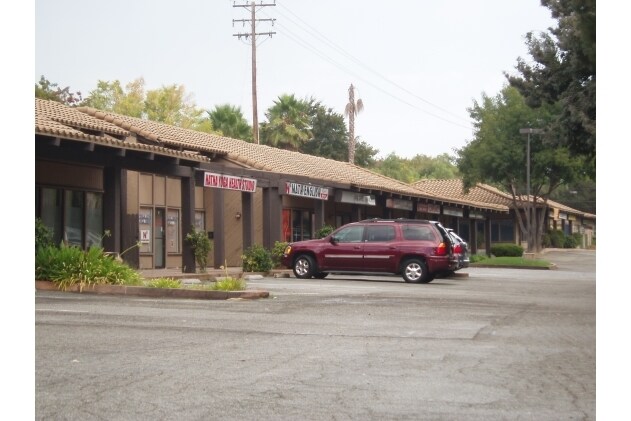 3207 S Brea Canyon Rd, Diamond Bar, CA à vendre - Photo de l’immeuble – Image 2 sur 3