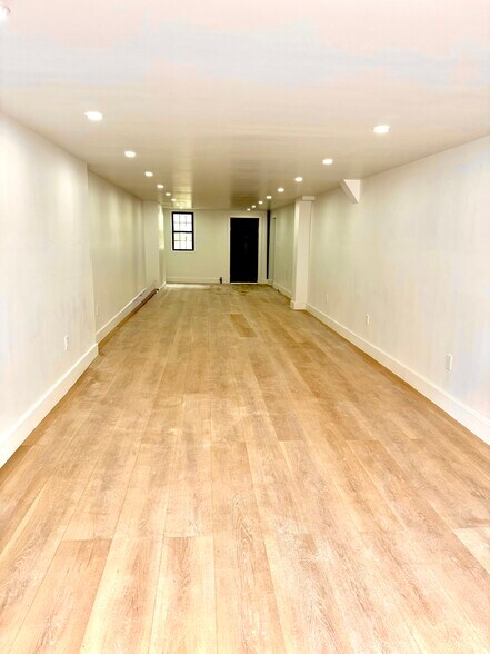 363 Tompkins Ave, Brooklyn, NY à louer - Photo de l’immeuble – Image 3 sur 4