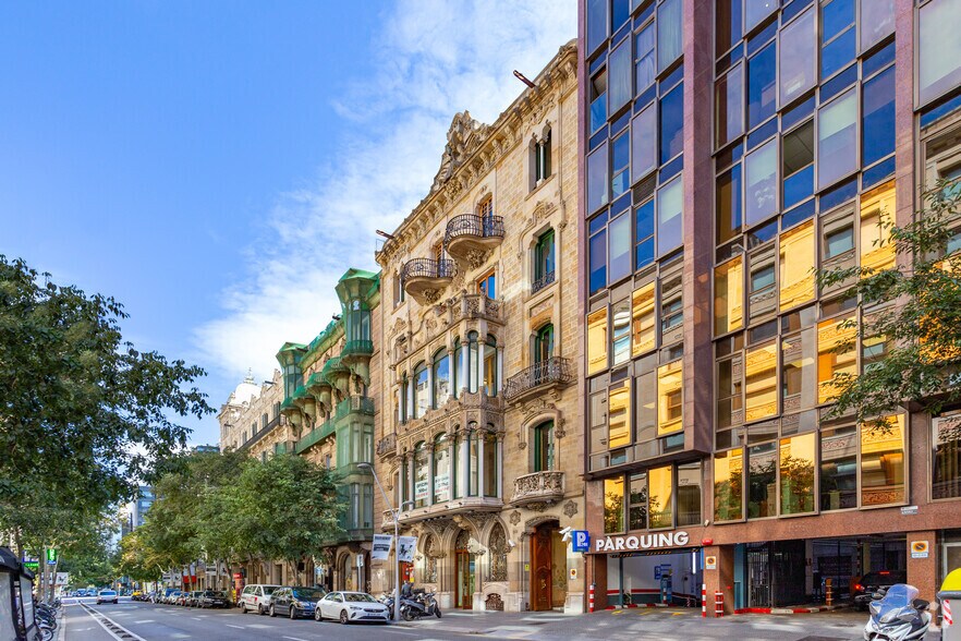 Carrer de la Diputació, 246, Barcelone, Barcelona à louer - Photo de l’immeuble – Image 2 sur 5