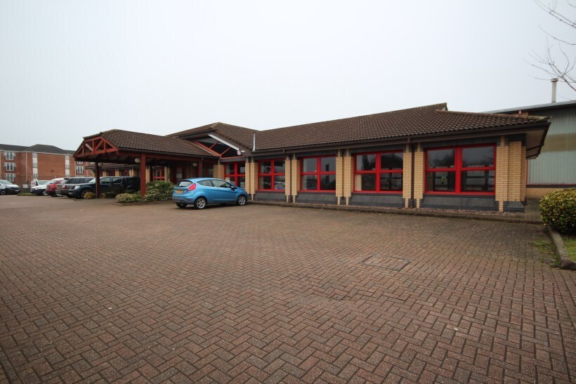 Bloomfield Rd, Tipton à louer - Photo de l’immeuble – Image 3 sur 3