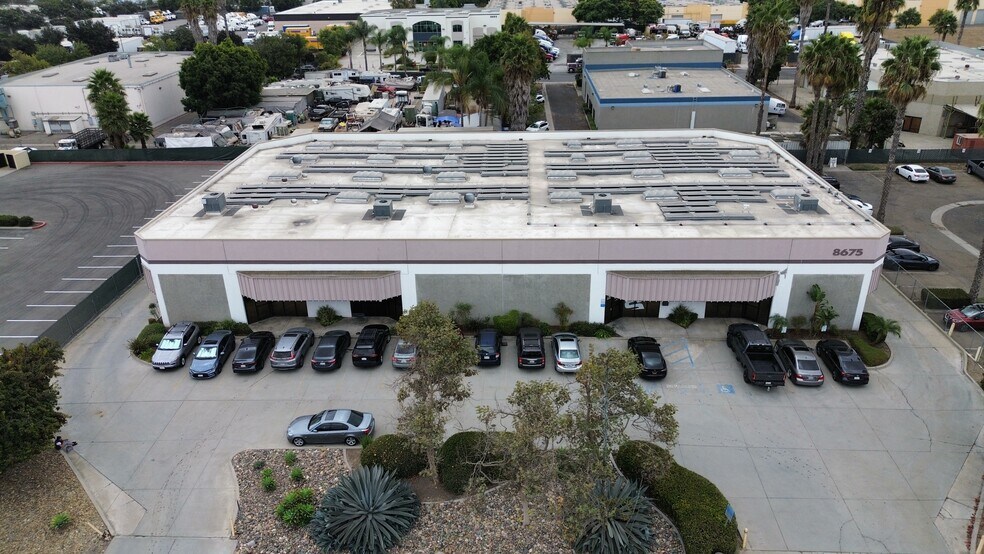 8675 Avenida Costa Norte, San Diego, CA à louer - Photo de l’immeuble – Image 1 sur 6