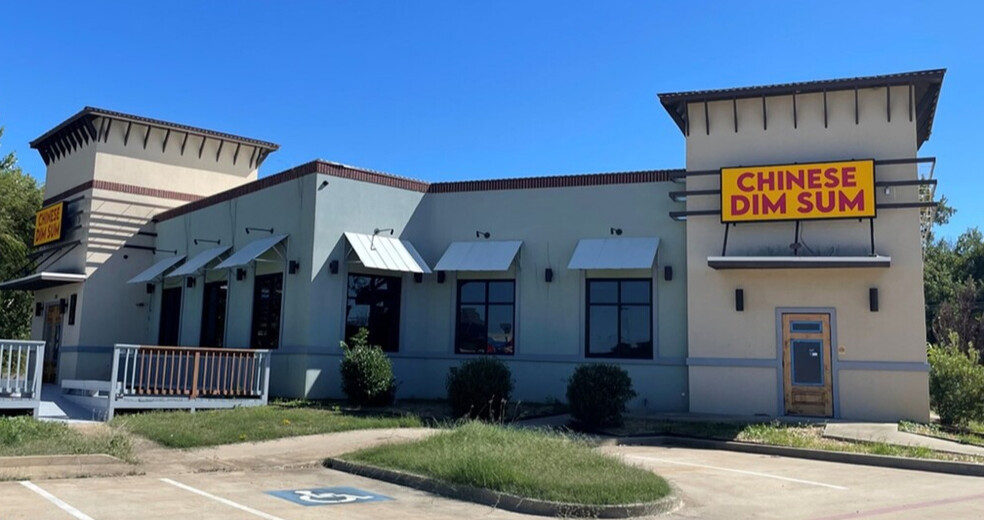 109 E Grande Blvd, Tyler, TX à louer - Photo de l’immeuble – Image 1 sur 14