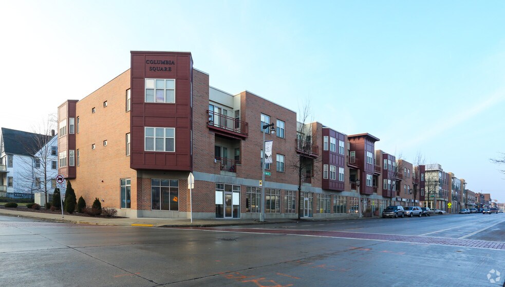 3331 W North Ave, Milwaukee, WI à louer - Photo principale – Image 1 sur 6